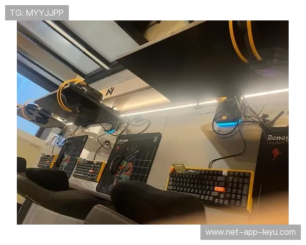 电竞市场规模突破百亿,行业潜力无限,电竞市场收入360亿 电竞市场规模突破百亿,行业潜力无限,电竞市场收入360亿